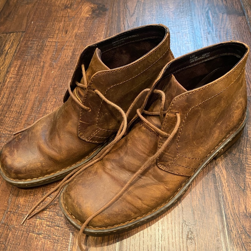 Men’s Perfectly Distressed Born Chukka Boots